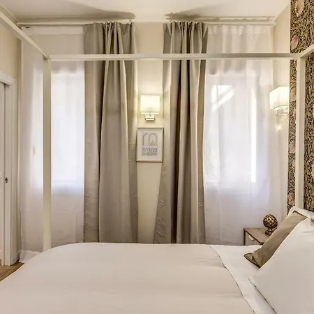 Rn _ Residenza Novecento 4* Rzym