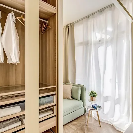 Rn _ Residenza Novecento * Рим