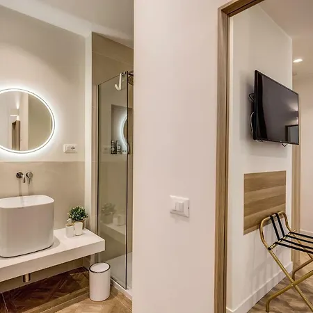 Rn _ Residenza Novecento 4* רומא