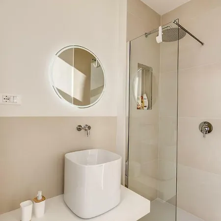 בית הארחה Rn _ Residenza Novecento 4*