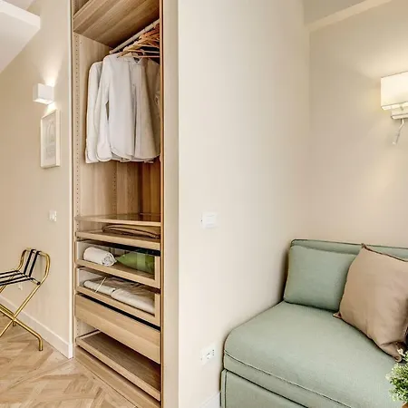 Rn _ Residenza Novecento 4* רומא