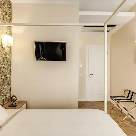 Rn _ Residenza Novecento 4*